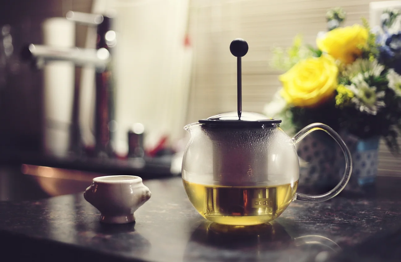 water-flowers-drink-pot.jpg